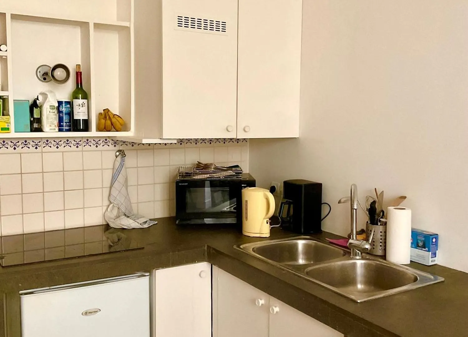 Bel Appartement Ancien Sur Cour Verdoyante Paris 0*,  France